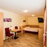 Hotel Denk Bed & Breakfast Värdshus