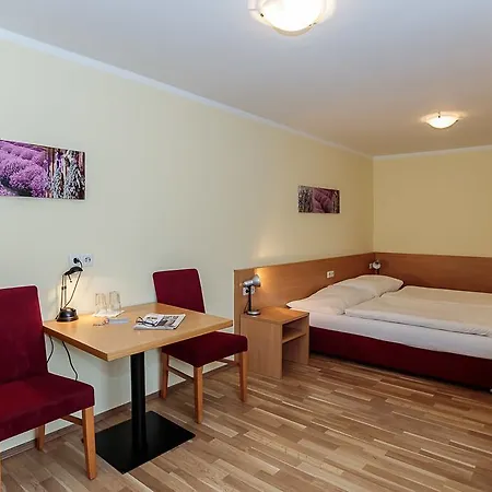 Inn Hotel Denk Bed & Breakfast *
